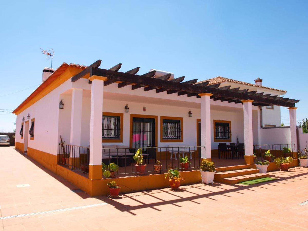 Chalé Chafaris D'el Rei Elvas Exterior foto